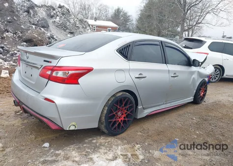 2017 Nissan Sentra Nismo z USA, uszkodzony, nr VIN 3N1CB7AP9HY341557